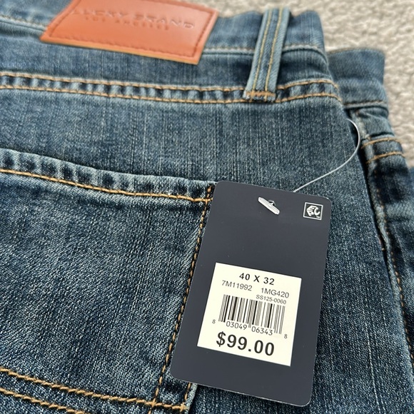 Brand New Lucky Jeans - Picture 2 of 8